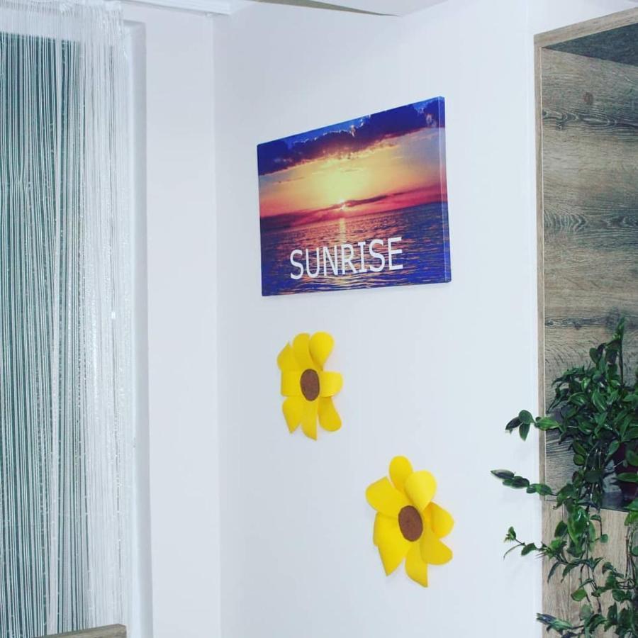 Hotel Sunrise In 우레키 외부 사진